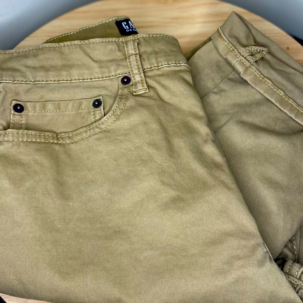 Men’s Gap Khaki